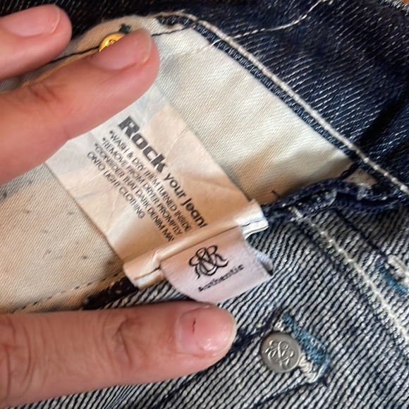 Rock and Republic Jeans with Skull design - Picture 3 of 7